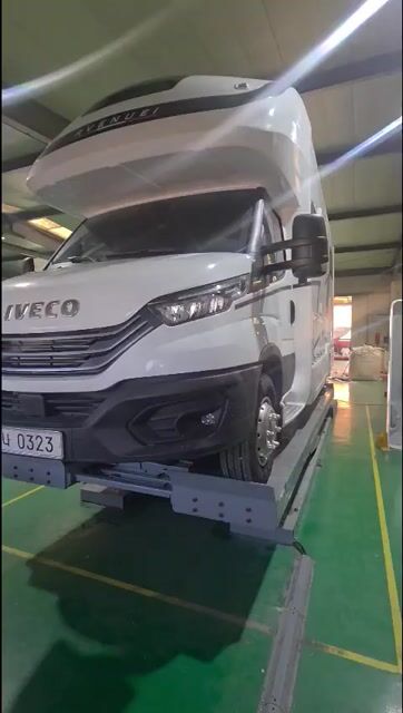 Cầu nâng ô tô. Mua bán Phụ tùng xe tại Huyện Long Hồ Vĩnh Long được đăng bởi nguyễn lan hình 1