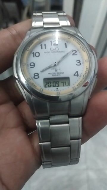 Đồng hồ Q&Q(Citizen), kim&điện tử,size 42mm,1 lịch