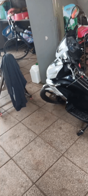 Honda Air Blade Trắng đen. Mua bán Xe máy tại Thành phố Bà Rịa Bà Rịa - Vũng Tàu được đăng bởi Tu Nguyen hình 1