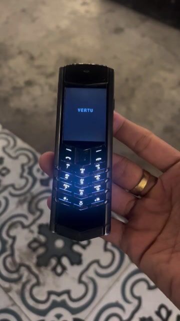 Vertu Signature S Den full chức năng. Mua bán Điện thoại tại Quận 8 Tp Hồ Chí Minh được đăng bởi Thanh Đỗ hình 1