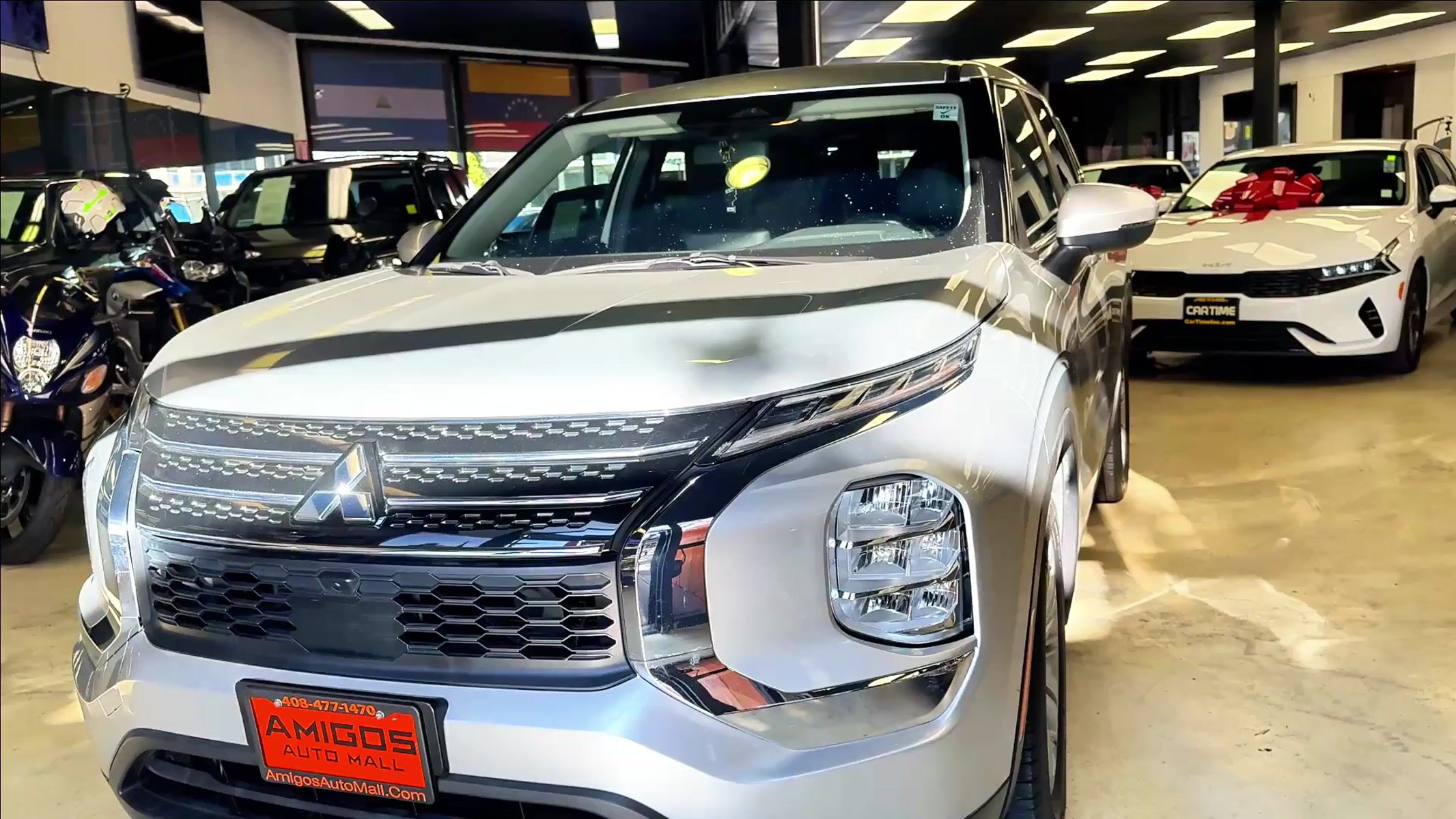 Video thumbnail for 2024 Mitsubishi Outlander