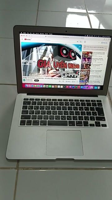 Apple Macbook Air 2017 Bạc i7 8GB/128GB Like New. Mua bán Laptop tại Huyện Củ Chi Tp Hồ Chí Minh được đăng bởi QUY NAM Có Ship hình 1