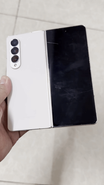 Samsung Galaxy Z Fold4 Trắng VN 256GB. Mua bán Điện thoại tại Quận 5 Tp Hồ Chí Minh được đăng bởi Gia Bảo hình 1