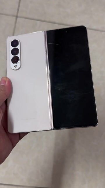 Samsung Galaxy Z Fold4 Trắng VN 256GB. Mua bán Điện thoại tại Quận 5 Tp Hồ Chí Minh được đăng bởi Gia Bảo hình 1