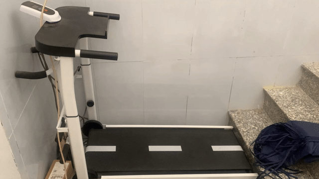 Máy chạy bộ không điện màu Trắng, Đen. Mua bán Đồ thể thao, Dã ngoại tại Huyện Nhà Bè Tp Hồ Chí Minh được đăng bởi Nguyễn Hân hình 1
