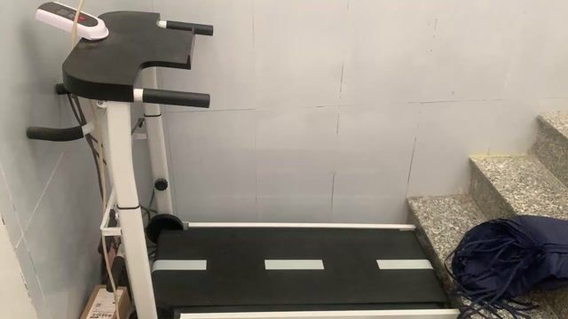 Máy chạy bộ không điện màu Trắng, Đen. Mua bán Đồ thể thao, Dã ngoại tại Huyện Nhà Bè Tp Hồ Chí Minh được đăng bởi Nguyễn Hân hình 1