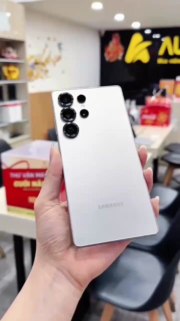 Samsung Galaxy S25 Ultra 512GB Siêu lướt keng. Mua bán Điện thoại tại Quận Thanh Khê Đà Nẵng được đăng bởi Alovietstore Đà Nẵng hình 1