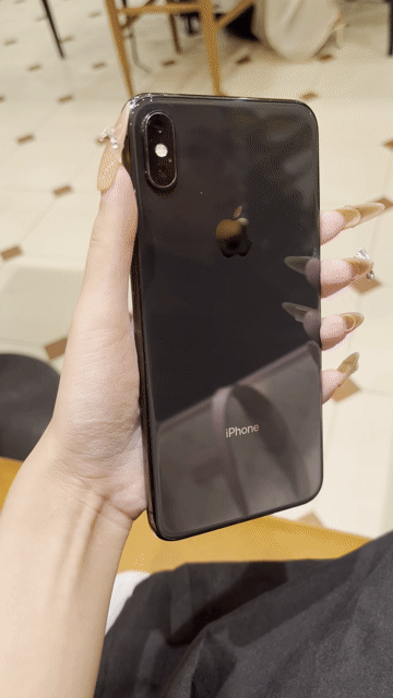 Apple iPhone Xs Max 256GB quốc tế cần nhượng. Mua bán Điện thoại tại Quận Tây Hồ Hà Nội được đăng bởi luư niệm hình 1