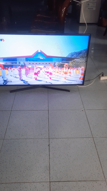 Tivi Samsung 49 inch Đen WiFi. Mua bán Tivi, Âm thanh tại Thành phố Thuận An Bình Dương được đăng bởi Anh tuấn hình 1