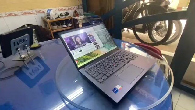 Lenovo ThinkPad T14s Gen 3 i7 1260P 16GB/512GB/14". Mua bán Laptop tại Quận 1 Tp Hồ Chí Minh được đăng bởi Trần Thanh Hiền hình 1