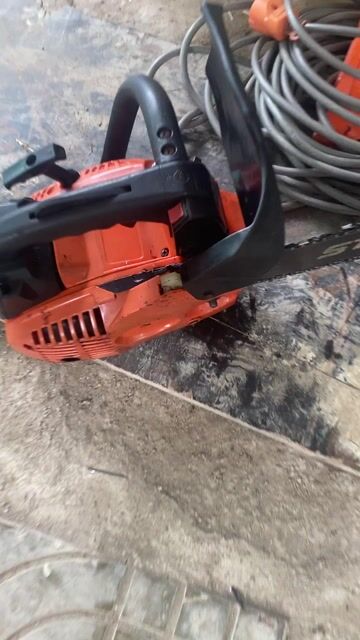 Máy cưa xích Động cơ mạnh mẽ. Mua bán Đồ chuyên dụng, Giống nuôi trồng tại Huyện Mỏ Cày Nam Bến Tre được đăng bởi Kim phong hình 1