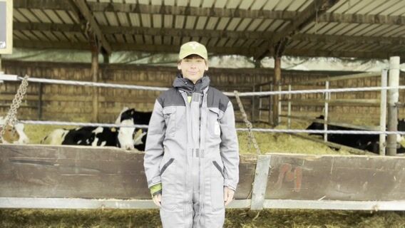 Eleveur de vaches laitières : un métier, plusieurs casquettes!