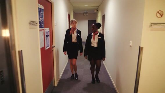 Luxe,  étoiles : mission gouvernante