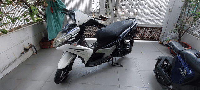 Yamaha Nouvo 2012 Trắng. Mua bán Xe máy tại Quận Bình Tân Tp Hồ Chí Minh được đăng bởi Joni Bui hình 1