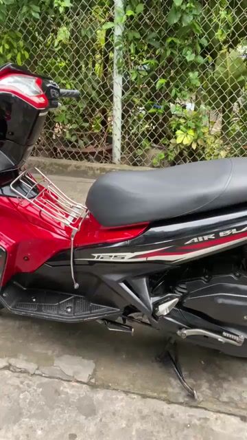 Honda Air Blade Fi 125cc 2015 đỏ đen Zin100% bstp. Mua bán Xe máy tại Quận Bình Tân Tp Hồ Chí Minh được đăng bởi Anh khuê hình 1