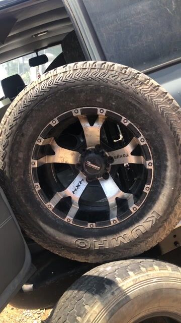 Mâm lốp Toyota Land Cruiser 285/70 R17. Mua bán Phụ tùng xe tại Thành phố Đà Lạt Lâm Đồng được đăng bởi Đình Hải hình 1