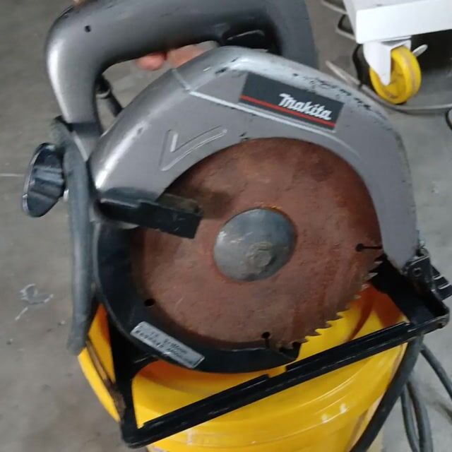 Máy cưa đĩa Makita lưỡi 160mm bãi nhật  điện 110v. Mua bán Đồ chuyên dụng, Giống nuôi trồng tại Quận 7 Tp Hồ Chí Minh được đăng bởi Tien Nguyen van hình 1