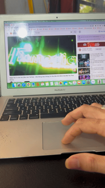 Macbook Air i5 13 inch 8GB/256GB. Mua bán Laptop tại Thành phố Buôn Ma Thuột Đắk Lắk được đăng bởi Sam thị Apple hình 1