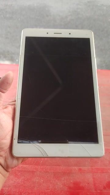 Samsung Galaxy Tab A Trắng. Mua bán Máy tính bảng tại Quận Tân Bình Tp Hồ Chí Minh được đăng bởi Hoàng Dương hình 1