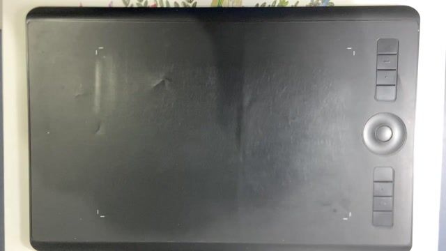 Bảng vẽ điện tử Wacom Intuos Pro Đen Đã sử dụng. Mua bán Phụ kiện (Màn hình, Chuột...) tại Thị Xã Buôn Hồ Đắk Lắk được đăng bởi Trần Thanh Thuận hình 1