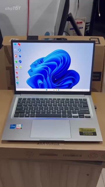 Asus vivobook X1404za_ i5 1235u _16g_512_Trắng Bạc. Mua bán Laptop tại Quận Tân Bình Tp Hồ Chí Minh được đăng bởi TẤN PHÁT hình 1