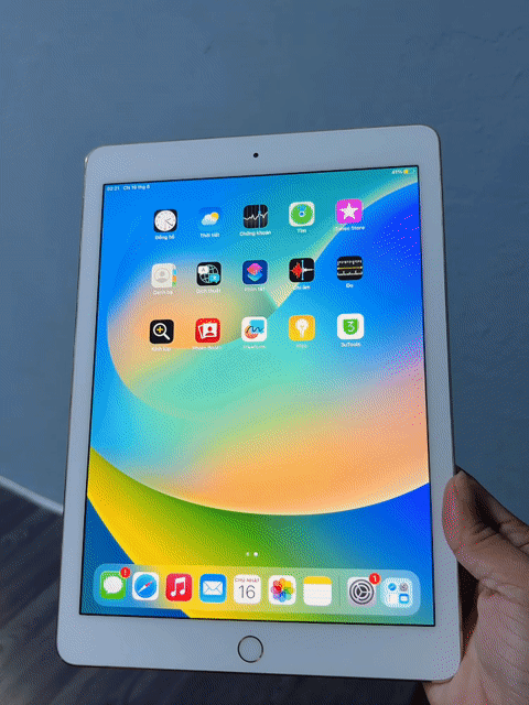 Apple iPad Pro 9.7 32GB Vàng. Mua bán Máy tính bảng tại Quận 1 Tp Hồ Chí Minh được đăng bởi Lucas Huỳnh hình 1