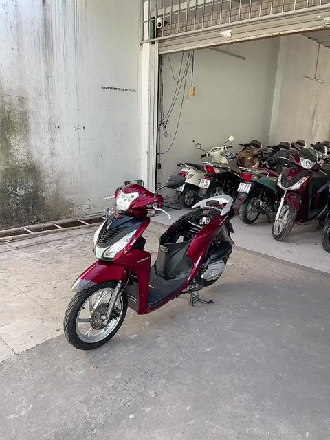 Honda Vision 2018 Đỏ Đen. BSTP.❤️. Mua bán Xe máy tại Quận 12 Tp Hồ Chí Minh được đăng bởi LeeteeHung hình 1