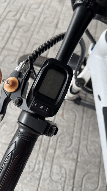 Xe đạp điện Yadea Trắng Shimano. Mua bán Xe đạp tại Thị xã Tân Uyên Bình Dương được đăng bởi Trang Peiji hình 1