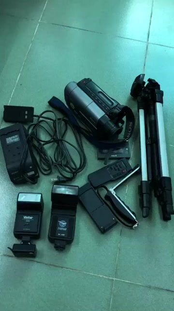 Máy quay phim Sony CCD-TRV21. Mua bán Máy ảnh, Máy quay tại Quận 10 Tp Hồ Chí Minh được đăng bởi Vũ Tâm hình 1