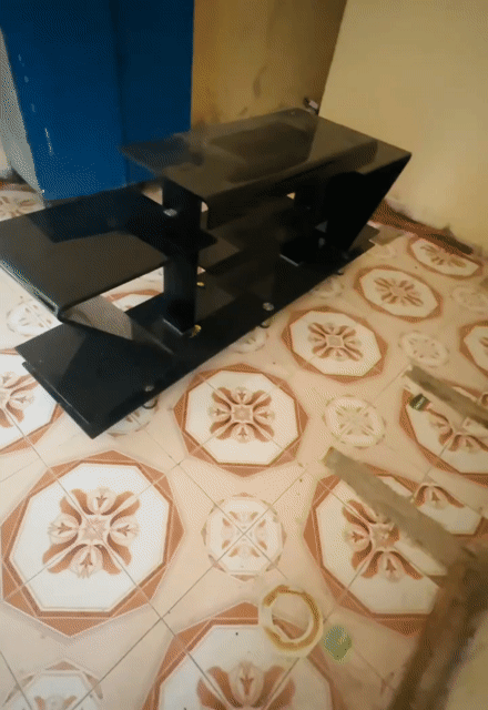 Kệ tivi Kính Đen 2M. Mua bán Tủ, kệ gia đình tại Thành phố Thanh Hóa Thanh Hóa được đăng bởi Lan Phương hình 1