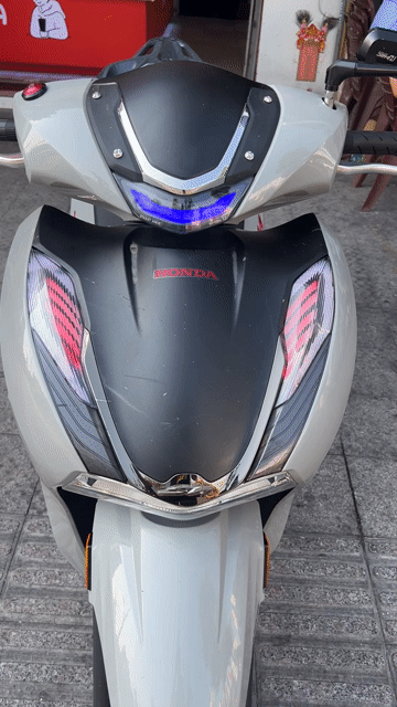 Honda SH 350i 2023 Xám Đã sử dụng. Mua bán Xe máy tại Quận 6 Tp Hồ Chí Minh được đăng bởi Trịnh Hán cường hình 1