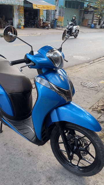 Honda SH Mode  RẤT ĐẸP ZIN ÊM CHẤT.. Mua bán Xe máy tại Thành phố Thủ Đức Tp Hồ Chí Minh được đăng bởi Xe Máy Quốc Hằng góp 0 đồng hình 1