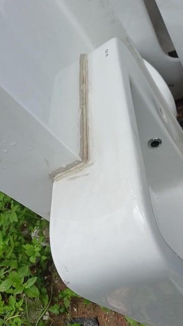 Bồn rửa mặt sứ trắng đã sử dụng. Mua bán Thiết bị vệ sinh, nhà tắm tại Huyện Bình Chánh Tp Hồ Chí Minh được đăng bởi chuyên bán thanh lý hàng tồn kho hình 1