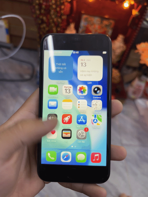 iPhone SE 2020 64gb trắng đen zin. Mua bán Điện thoại tại Quận 4 Tp Hồ Chí Minh được đăng bởi Tiệm Táo sỉ lẻ hình 1