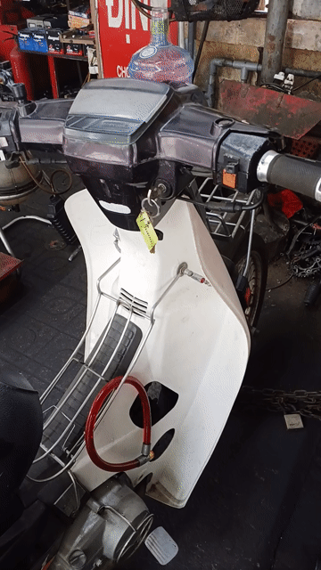 Honda Dream Thái 1997 Trắng, Nâu. Mua bán Xe máy tại Quận Thanh Khê Đà Nẵng được đăng bởi Nguyễn Văn Tình hình 1