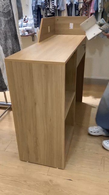 Quầy thu ngân Gỗ MDF lõi xanh chống ẩm . Mua bán Đồ dùng văn phòng tại Quận Cẩm Lệ Đà Nẵng được đăng bởi Nội Thất Trần Dung  hình 1
