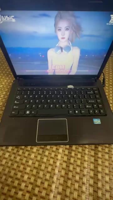 Lenovo i5-2430M 4GB/120GB Đen. Mua bán Laptop tại Huyện Hoài Đức Hà Nội được đăng bởi Thanh Hằng hình 1