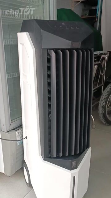 Quạt hơi nước Boss S 101 Trắng, Đen, 100w.. Mua bán Quạt tại Quận 6 Tp Hồ Chí Minh được đăng bởi Nguyễn Lộc hình 1