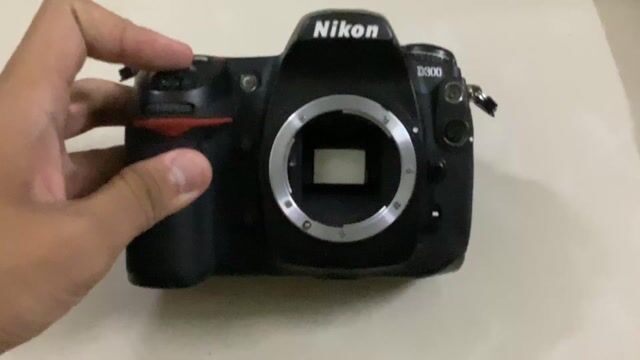 Máy ảnh Nikon D300. Mua bán Máy ảnh, Máy quay tại Thành phố Long Khánh Đồng Nai được đăng bởi Công Hưng Nguyễn hình 1