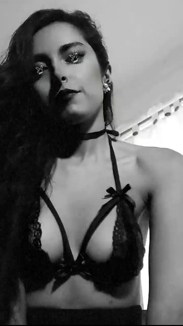 Model - fetishwild paddle