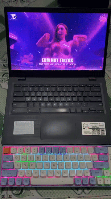 Lenovo Chromebook 14e 14 inch. Mua bán Laptop tại Thành phố Bến Tre Bến Tre được đăng bởi Đại Bổ Hoàn Vạn Danh Đường hình 1