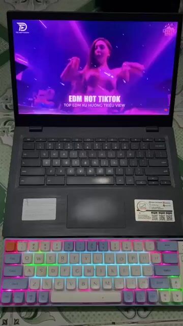 Lenovo Chromebook 14e 14 inch. Mua bán Laptop tại Thành phố Bến Tre Bến Tre được đăng bởi Đại Bổ Hoàn Vạn Danh Đường hình 1