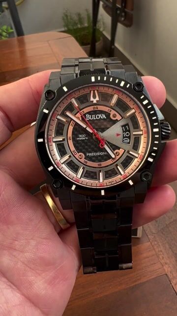 Bulova Precisionist size 47mm, nguyên Zin có hộp
