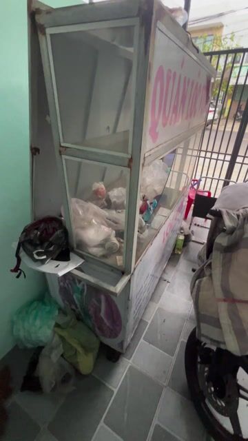 Tủ bán hàng Kính Kim loại Trắng 1m 1m6 2 tầng. Mua bán Đồ chuyên dụng, Giống nuôi trồng tại Quận Ngũ Hành Sơn Đà Nẵng được đăng bởi Xuân Phong hình 1