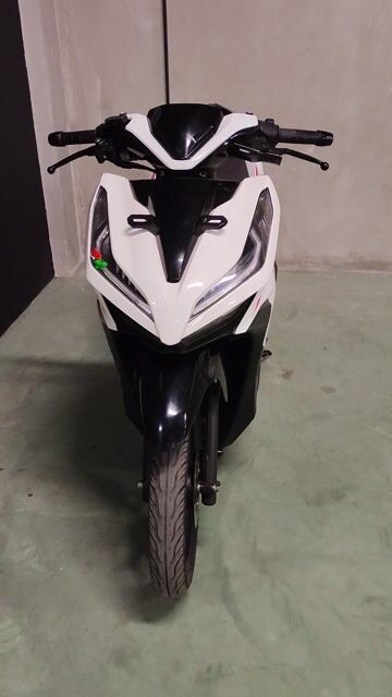 Honda Vario 125 2018 Trắng đen. Mua bán Xe máy tại Quận Cầu Giấy Hà Nội được đăng bởi phạm hưng hình 1