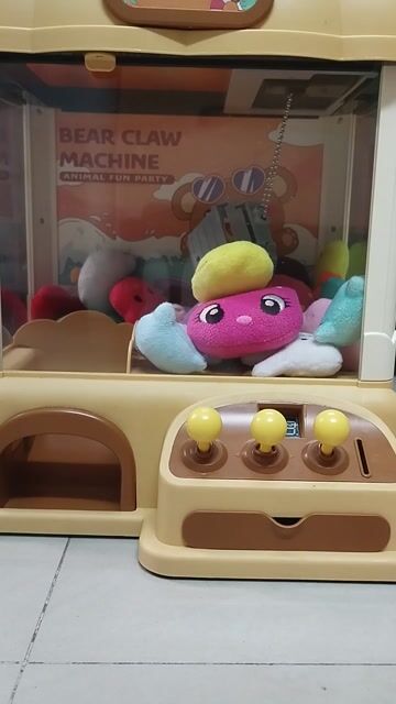 Máy gắp thú chơi tại nhà hình gấu. Mua bán Mẹ và bé tại Quận 8 Tp Hồ Chí Minh được đăng bởi Minh Minh hình 1