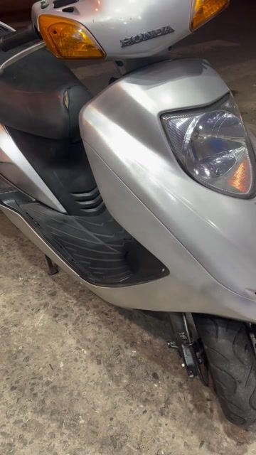 Honda 125 màu Bạc. Mua bán Xe máy tại Quận Tân Phú Tp Hồ Chí Minh được đăng bởi Hoàng Trung hình 1