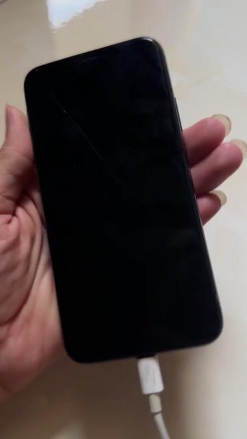iPhone X lock. Mua bán Điện thoại tại Quận 12 Tp Hồ Chí Minh được đăng bởi Nguyễn Anh Văn hình 1