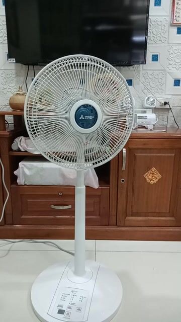Quạt đứng Mitsubishi Electric R12-HRC WH Trắng. Mua bán Quạt tại Huyện Nhà Bè Tp Hồ Chí Minh được đăng bởi Dương Nguyễn hình 1