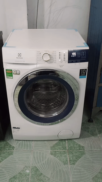 Máy giặt Electrolux 9kg INVERTER nguyên zin có BH . Mua bán Máy giặt tại Huyện Nhà Bè Tp Hồ Chí Minh được đăng bởi điện lạnh LÊ DƯƠNG 87 hình 1
